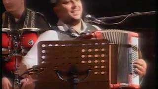 Evrim Kaşıkçı - İhtiyar Kaz / Kocakarı (Gagauz Türküsü) - (Canlı)