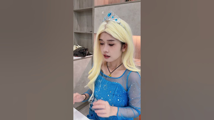 孤独的艾莎过生日