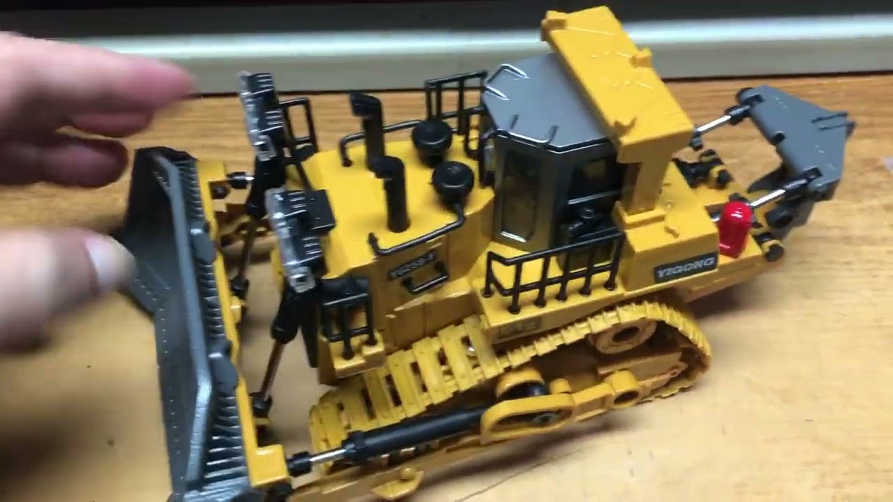 Temu $3 RC bulldozer, is it any good?