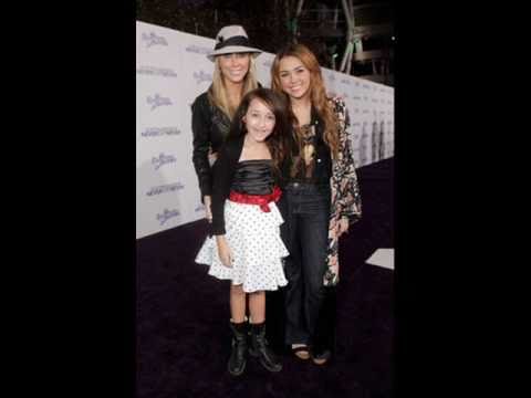 Miley,Noah and Tish Cyrus at Justin Bieber:Never Say Never premiere!