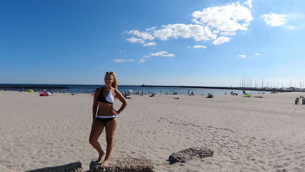 Plage de Sainte-Marie-de-la-Mer . France [4K] 🌊♥️🏖