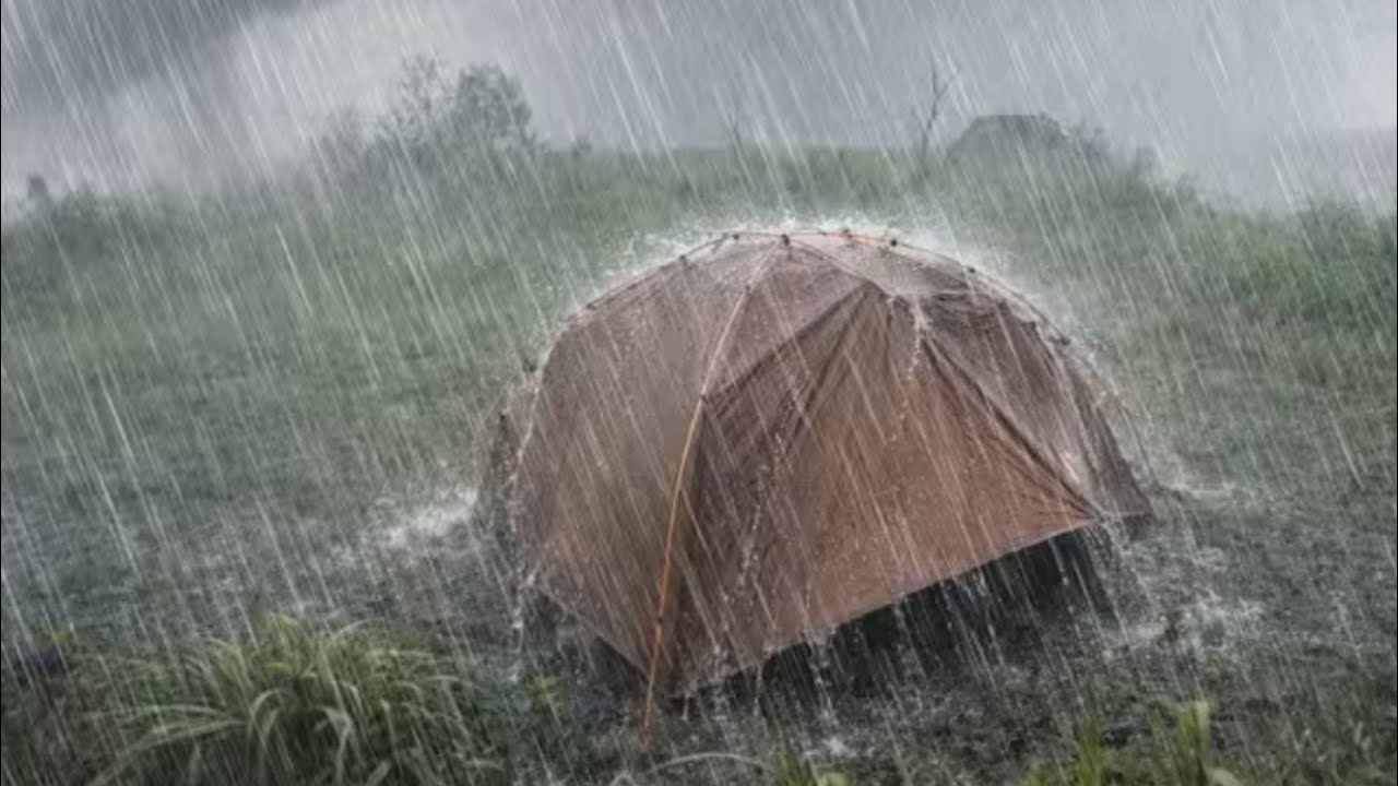 ☔ CAMPING IN THE HEAVY RAIN || ASMR RELAXING RAIN CAMPING IN FOREST