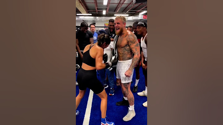 JAKE PAUL GETTING BATTERED TO THE BODY! 😧
