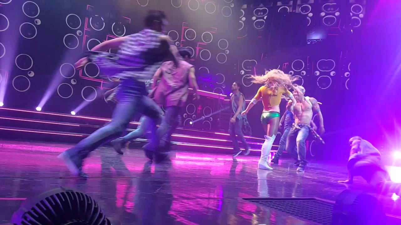 Britney Piece of Me Gimme More