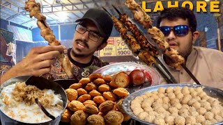 BEST BBQ IN LAHORE HEERA CHARGHA & MOST FAMOUS FIQAY KI LASSI- PAKISTANI STREET FOOD TOUR IN LAHORE.