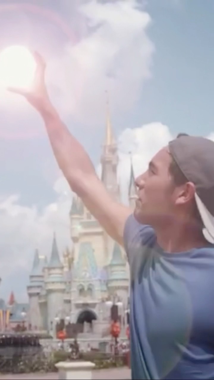 Zach King MAGIC at DISNEY? ?