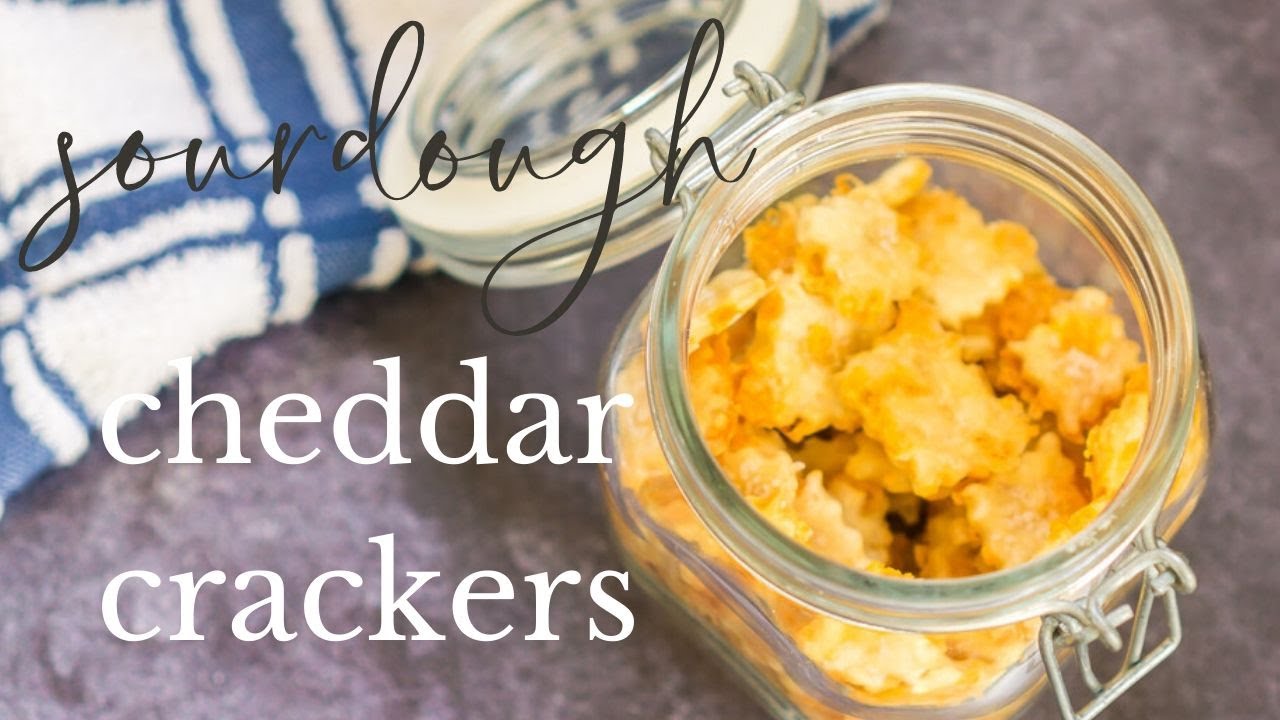 Крекеры из закваски с сыром чеддер | Отличный способ использовать отработанную закваску