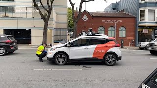 EXCLUSIVE: Video shows Cruise driverless car stalled on SF street for hours