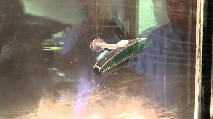 Smoke Tunnel - Airfoil with flap