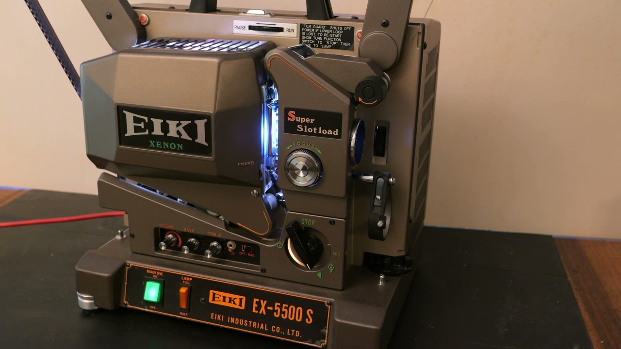 Eiki EX 5500S Xenon 16mm