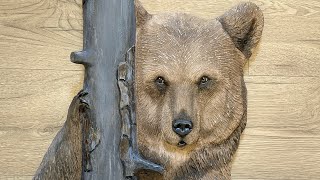 Резьба по дереву, картина медведь. Wood carving, painting of a bear.