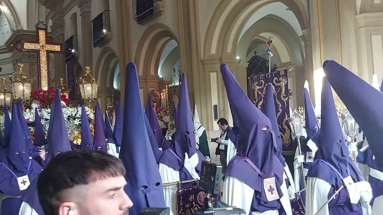 Salida de la Cofradía del  Stmo. Cristo del Rescate. 2025