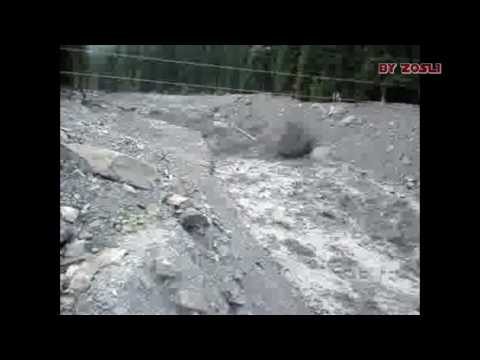 გლოლა, რაჭა / rockslide in Glola, Racha, Georgia / 12.08.2007