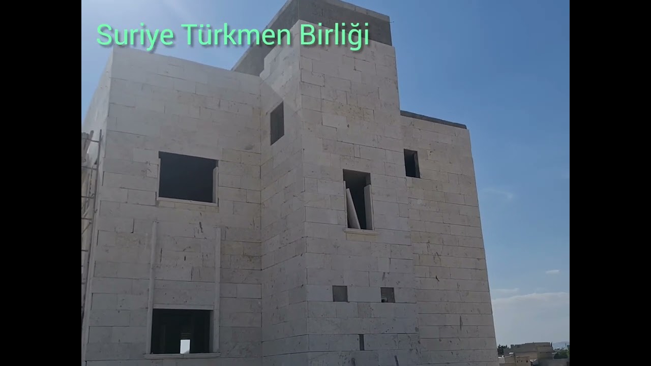 استمرار العمل في بناء تجمع تركمان سوريا في بلدة راعل