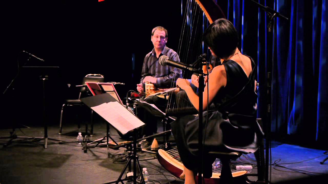 Cantiga de Santa Maria played by Tomoko Sugawara on the kugo harp
