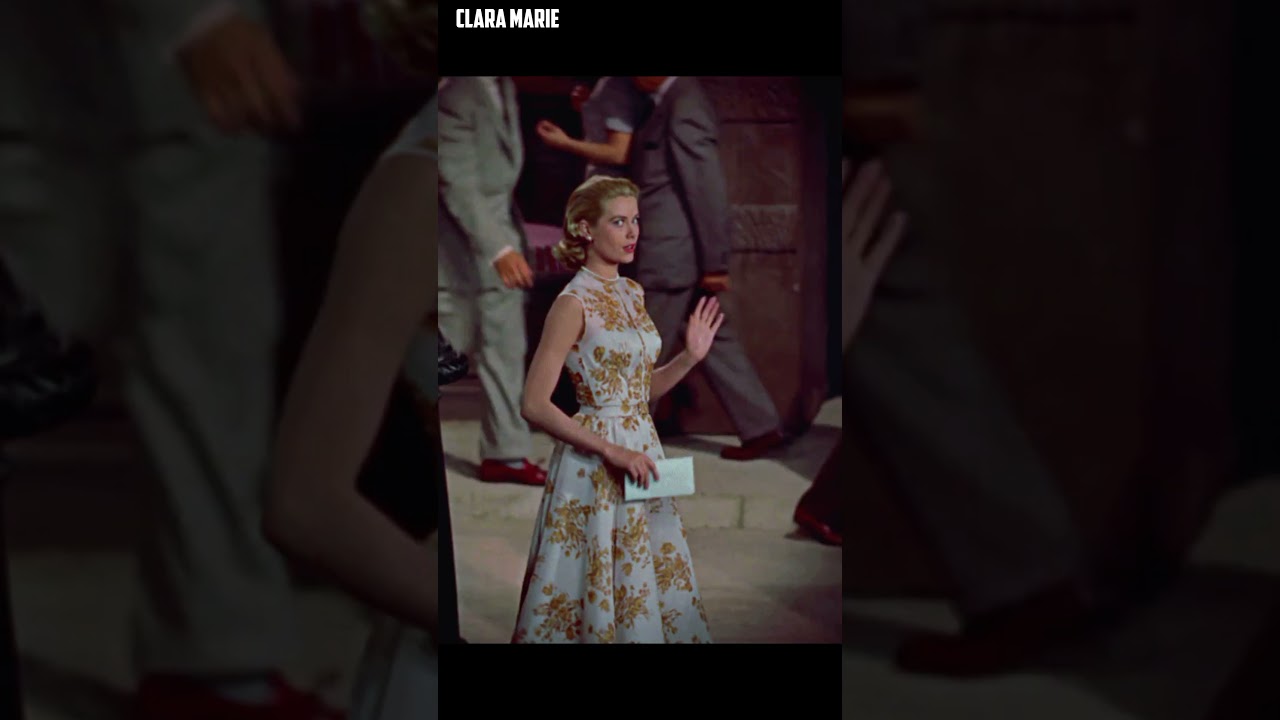 Платье Грейс Келли с вырезом в заднем дворе 💛 Самый эффектный образ Эдит Хед