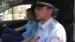 Воронеж. Прокурор на блатных номерах Е911КХ36, которого нельзя снимать, умолял его отпустить.