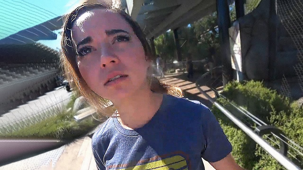 awkward guy embarrasses girlfriend live at the zoo