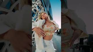 I miss dancing on dubai streets💛