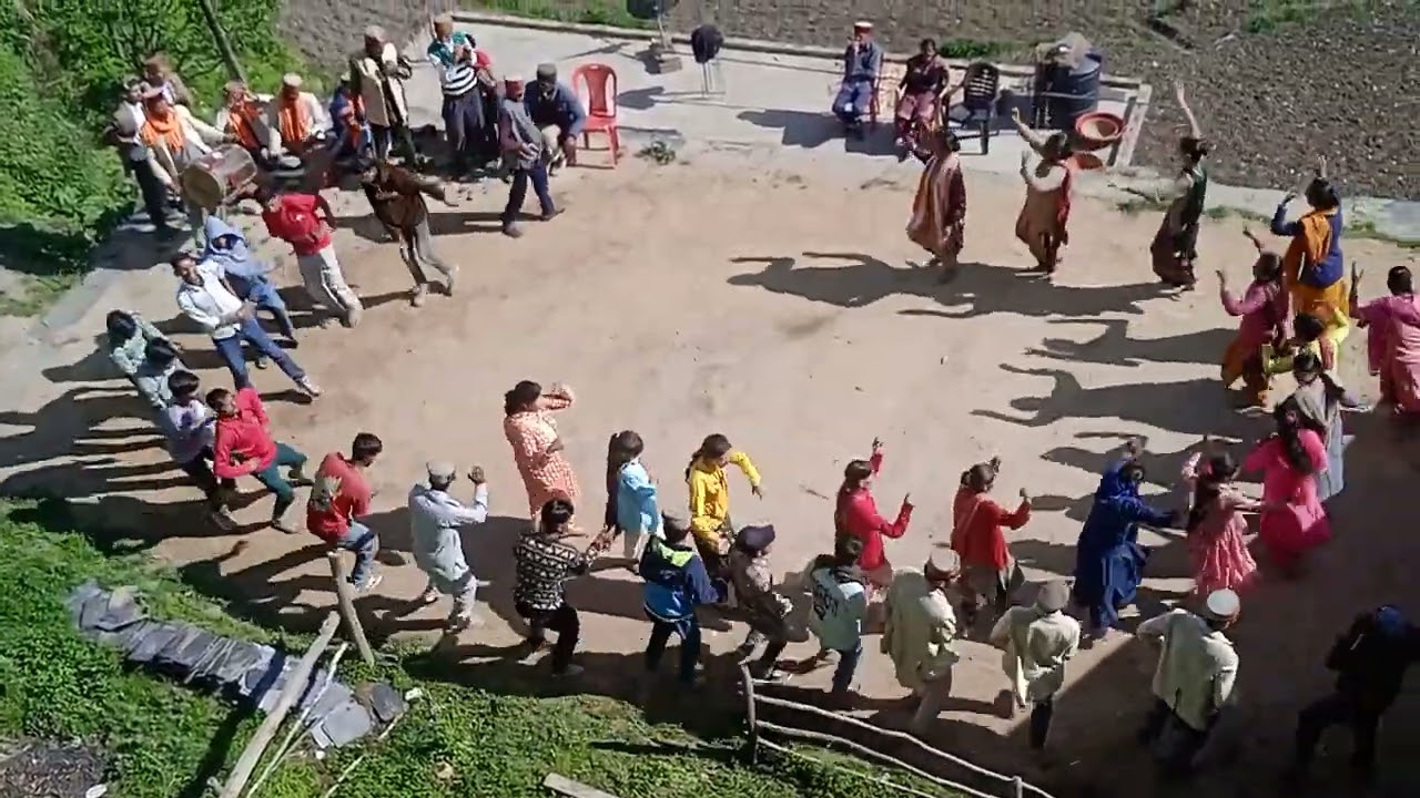 वाह भाई वाह चुरहाई कल्चर किया नाटी पाई है एक बार जरूर देखे