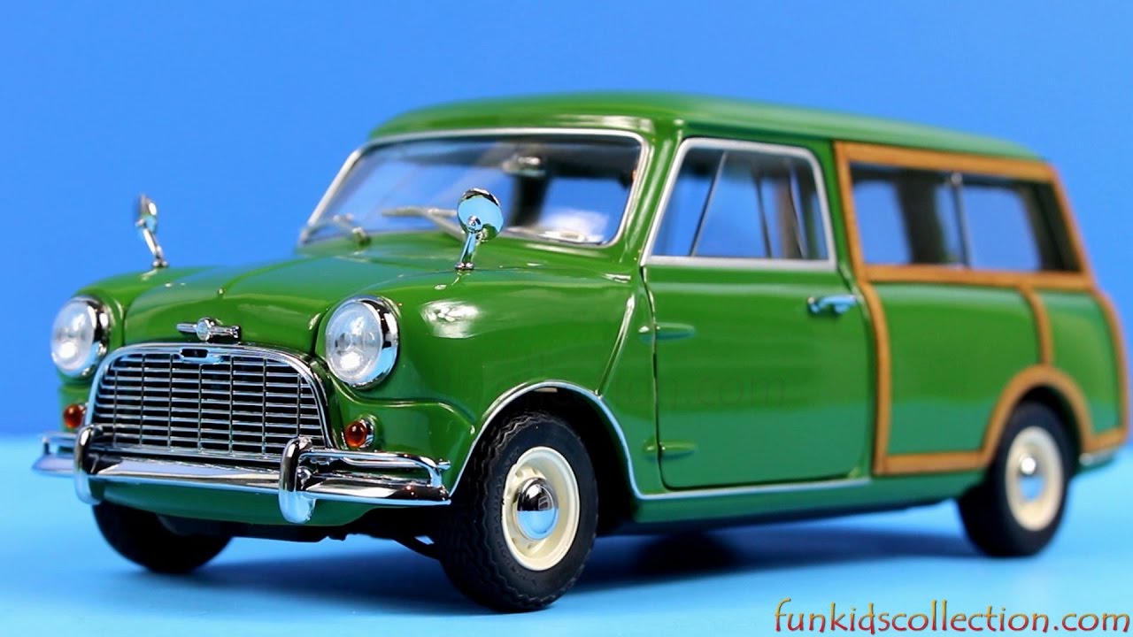Morris Mini Traveller Green Die-Cast Original Model Car 1:18 by