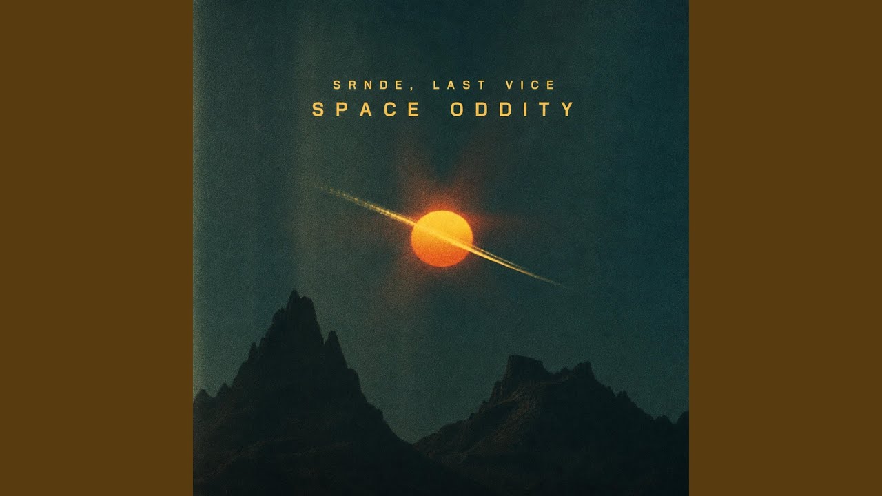 Παρακολούθηση Space Oddity στο YouTube Παρακολούθηση Space Oddity στο YouTube