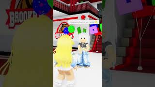 Dame un Grrr 🦁 Like y Suscríbete Si quieres A tu Familia ❤️ #roblox  #robloxshorts