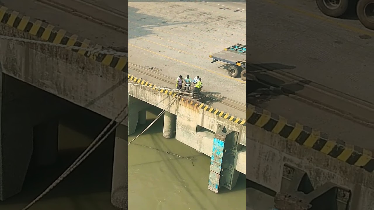 How Casting Off Ship Gigantic Lines By Men Power