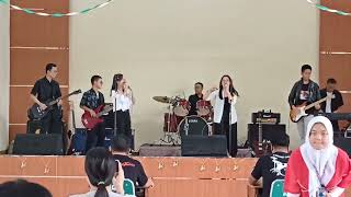 Am I Bothering You Cover Band