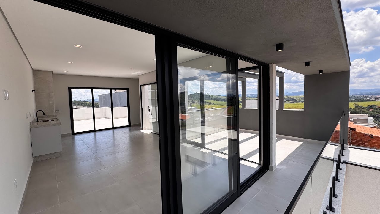 Linda Casa com Terraço Gourmet a Venda e Bragança Paulista SP.