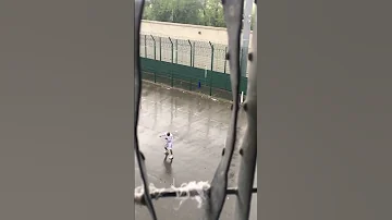 مسجون جزائري جلب ملايين المشاهدة 