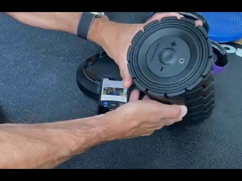 Theragun Wave Roller In Action - Therabody's Smart Foam Roller Review