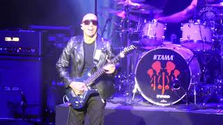 Joe Satriani Surfing with the Alien + Satch Boogie (4K) 4-18-2024 Chicago, IL Chicago Theatre