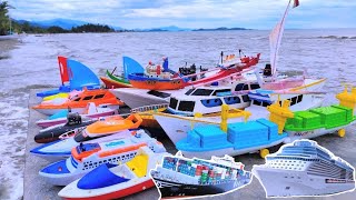 Menemukan kapal terbalik diterjang ombak, kapal laut, kapal pesiar, kapal layar, titanic, speed boat