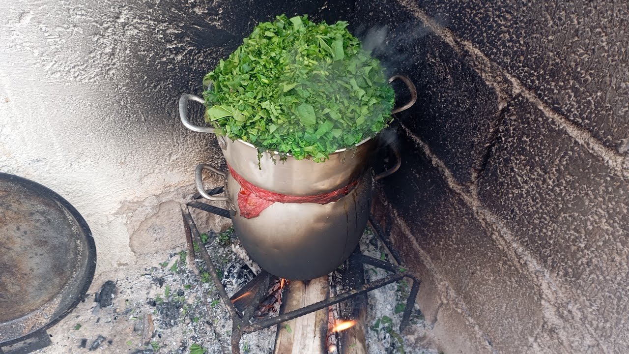 هدا هو نهاري كيف داز فالكانون ،اجوء تقليديه مغربيه.كنطيب ونقول حسبي الله ونعم الوكيل فيكم🤲🤲🤲