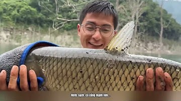 Có chuyện gì nghiêm trọng vậy mọi người?