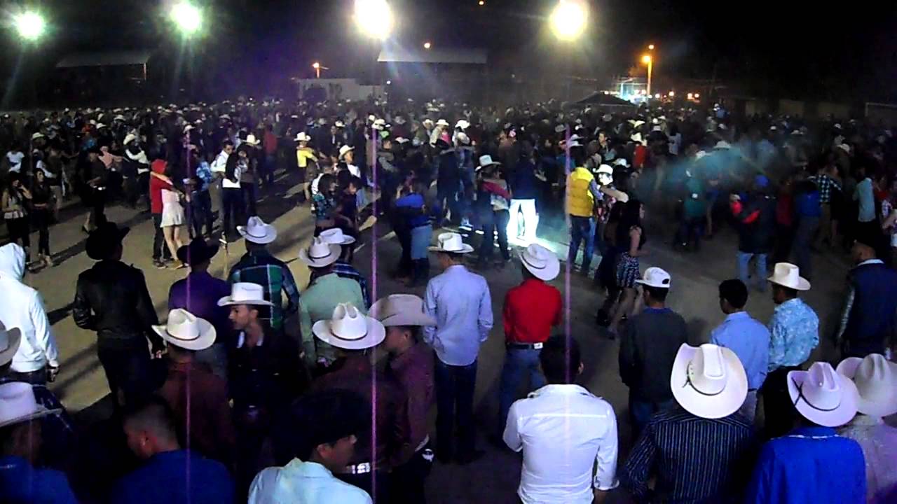 Los Contrabandistas en Bocas S.L.P. 2 ENER 2015. Vamonos Pa El Baile. camera iphone 8 plus apk