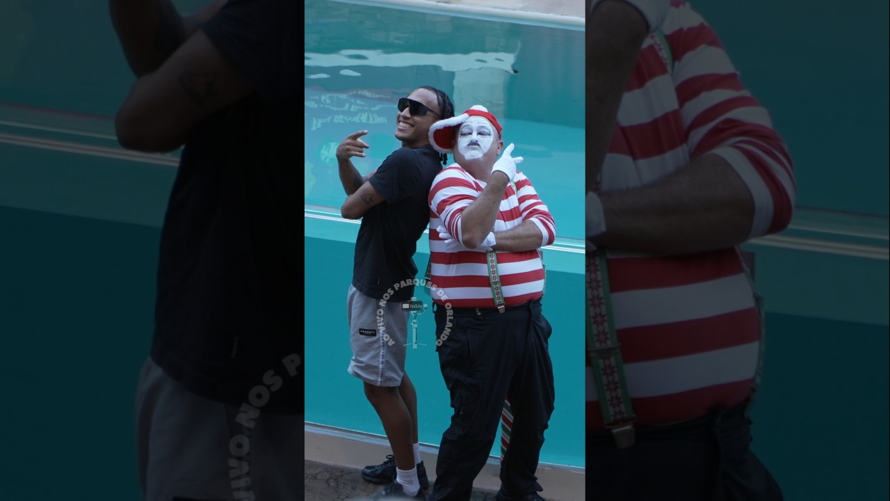 Tom o mímico imitando este homem na hora da foto 😂🤣#tomthemime #seaworldmime #seaworldorlando