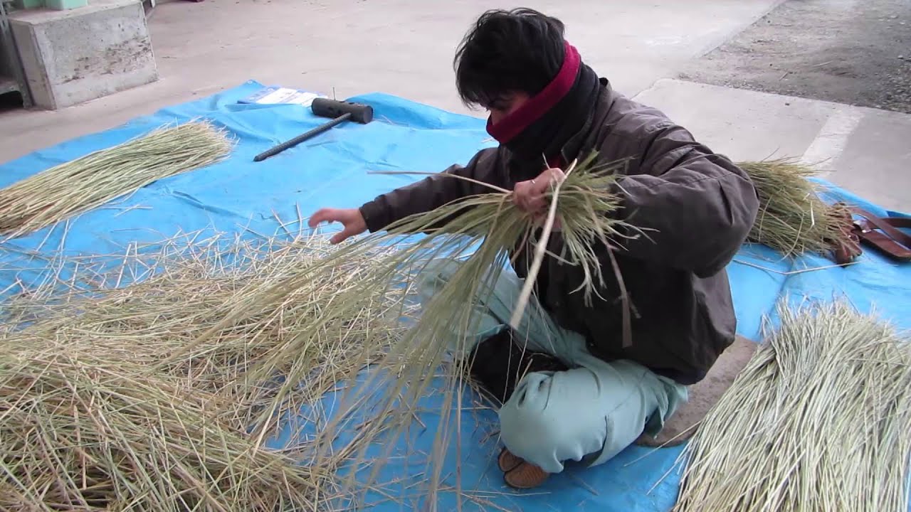 【造園】本格的な門松を作る−その1 藁をすぐる