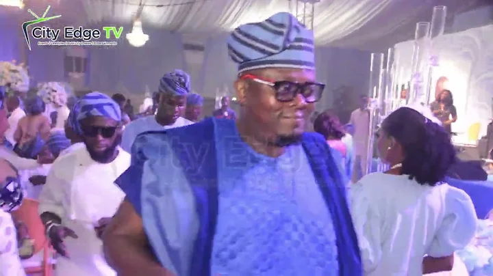 MUYIWA ADEMOLA DANCE LIKE NEVER BEFORE AT MADAM SAFURIAT ABEBI BURIAL CEREMONY