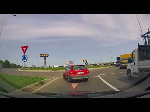 Soferita cautata dupa ce a fost filmata pe cand intra invers intr-un sens giratoriu din Timisoara