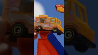 DERROTE O MALVADO GORILA GIGANTE NA HOT WHEELS CITY! 🦍😱 #Shorts