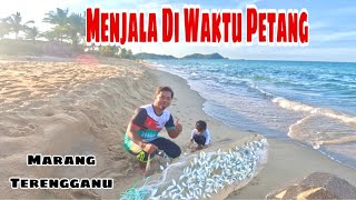 BANYAK JUGA IKAN MENJALA DI WAKTU PETANG! | Traditional Cast Net Fishing