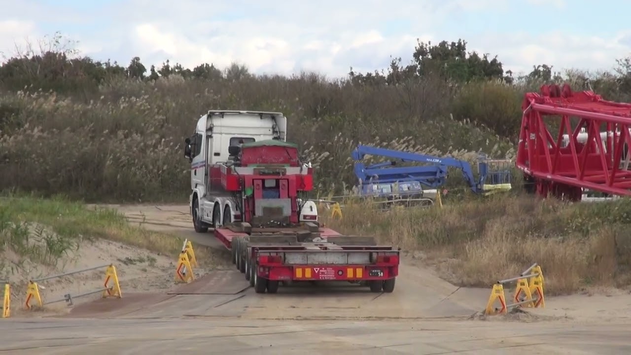 ショウエイロジックス スカニア＋舵切マルチトレーラー（3.2m幅） 現場