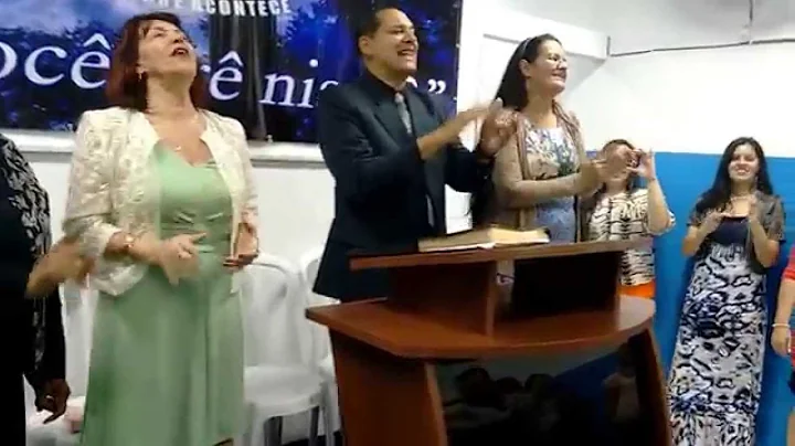 Ha uma roda de fogo entre ns , Tabernculo de Deus