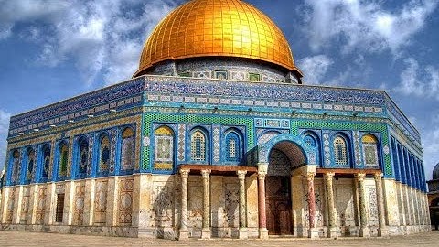 الشيخ محمد صديق المنشاوي من رحاب المسجد الأقصى يتلو علينا أول سورة المؤمنون بجودة أصلية لأول مرة