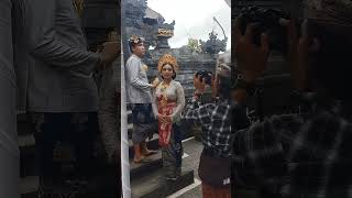 Sesi Foto Pernikahan Adat Bali