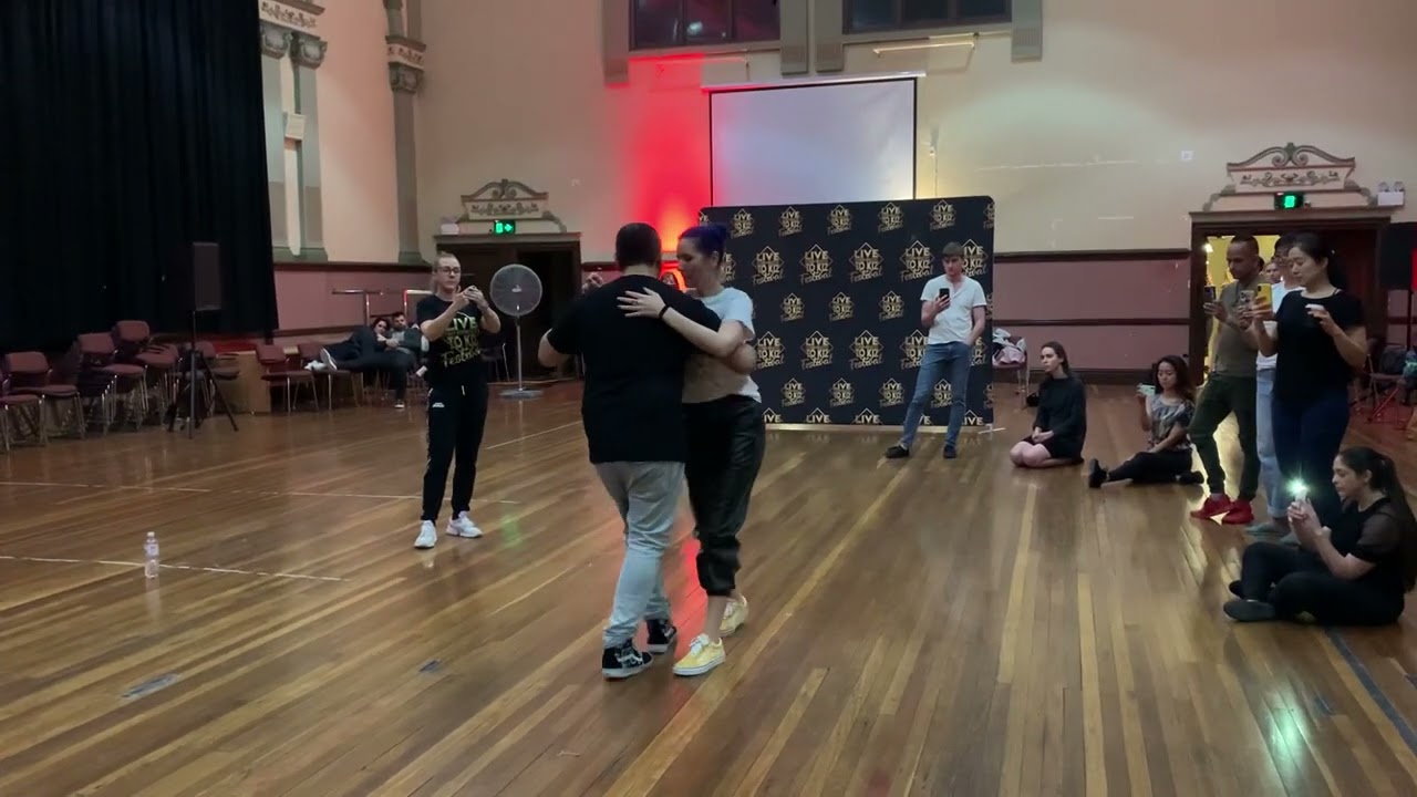 Kiz fusion by Leonardo & Christine | Live to Kiz 2022 | Sydney