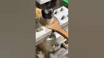 CNC to make wooden spoons. Precise and efficient