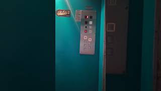 Elevator Europe - very slow elevator